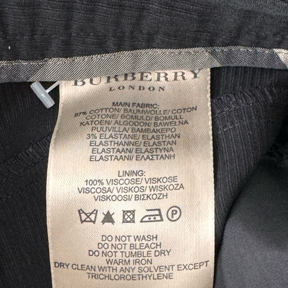 Burberry shorts - Picture 6 of 8